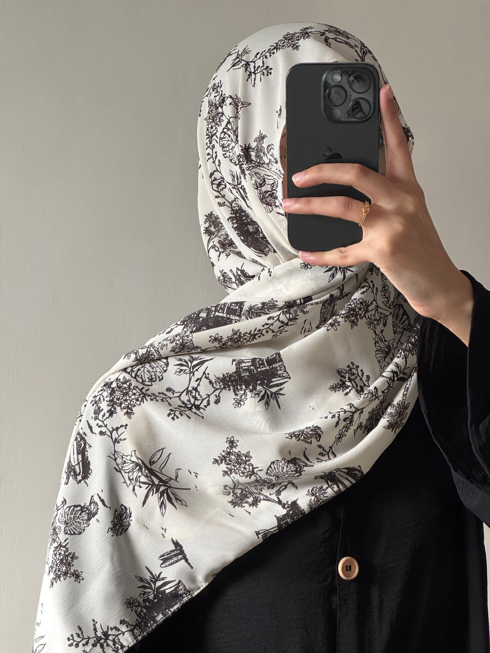 Black Luna Abaya