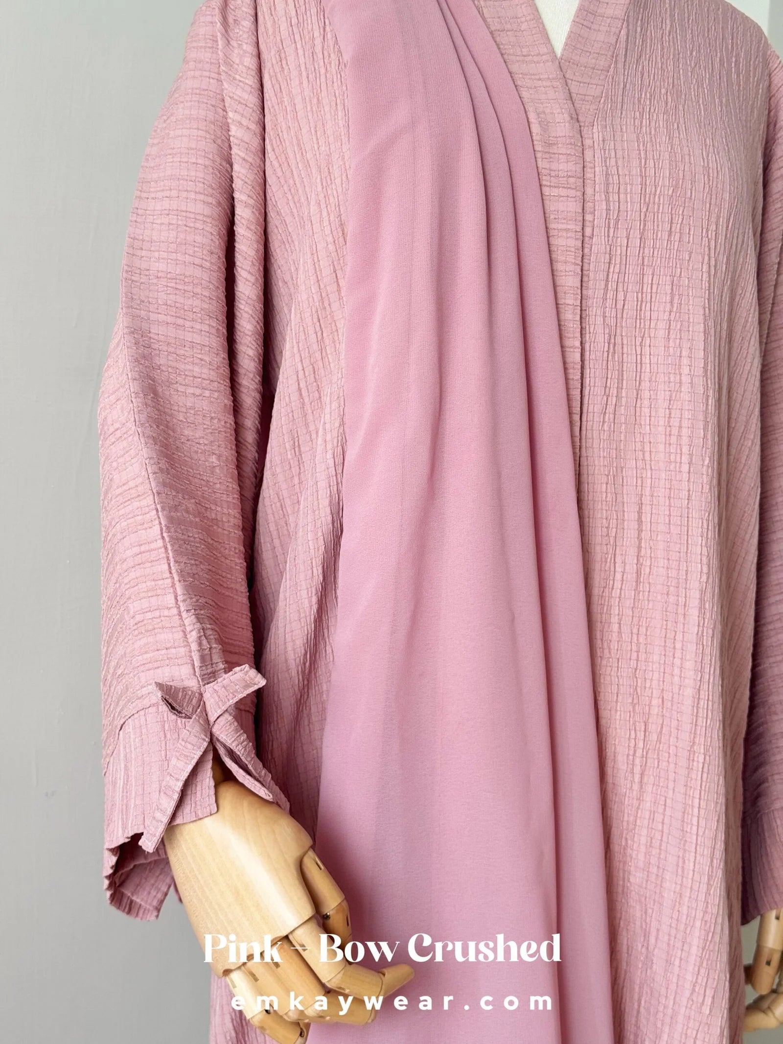 Crushed Bow Abaya