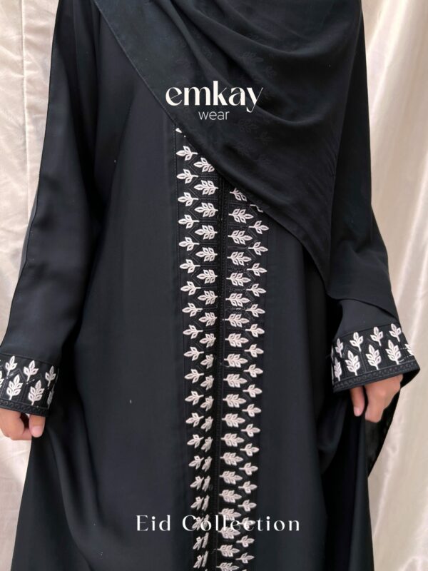 Embroided Black Abaya - Image 3