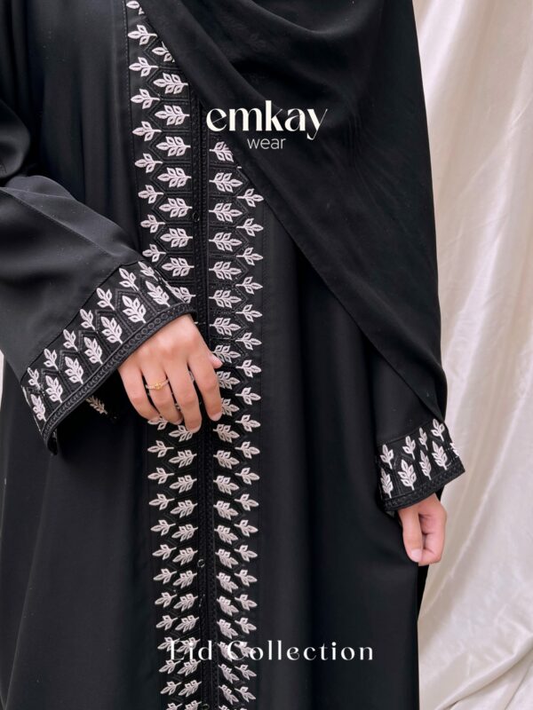 Embroided Black Abaya - Image 5
