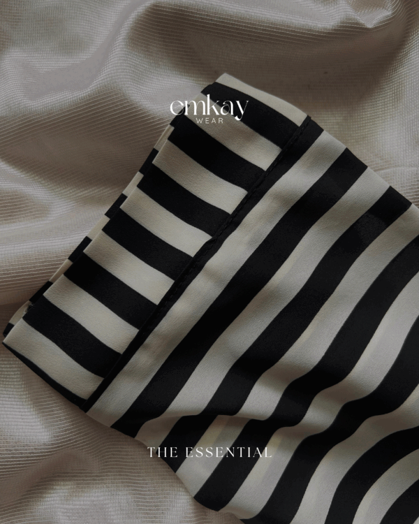 Essential Abaya - Image 4