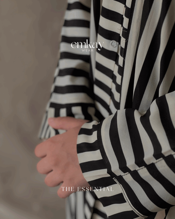 Essential Abaya - Image 3