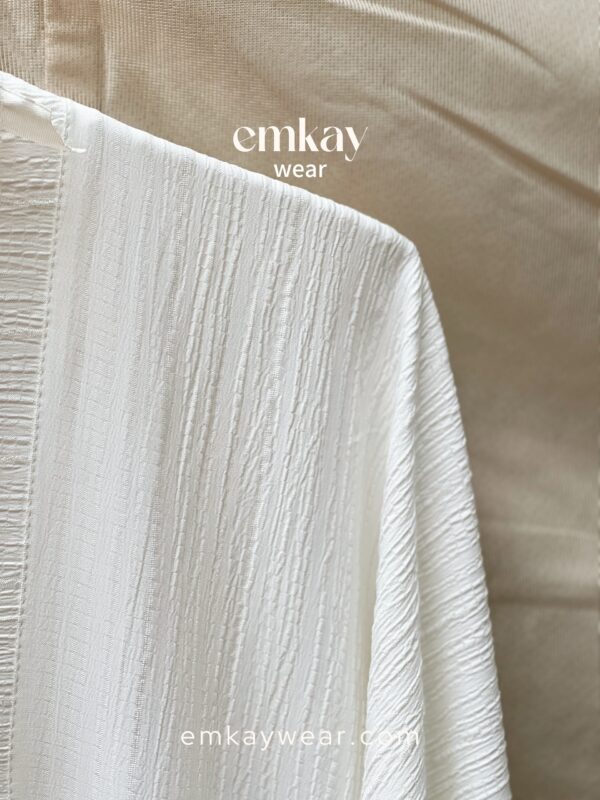 White Crushed Abaya - Image 5