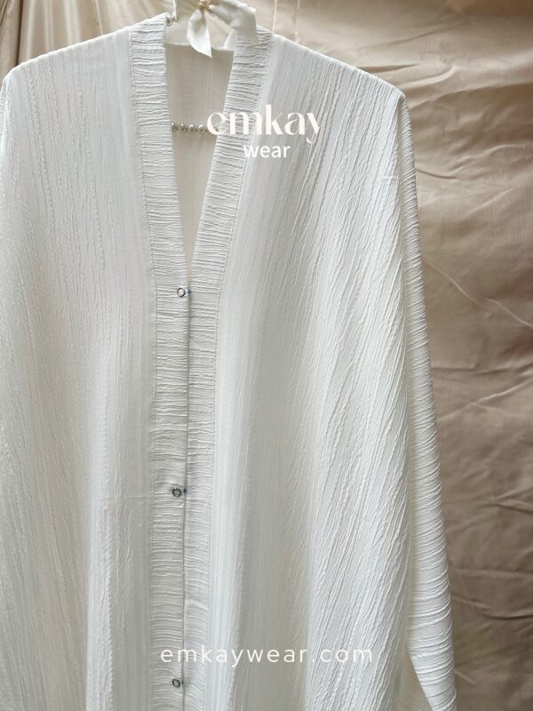 White Crushed Abaya - Image 2