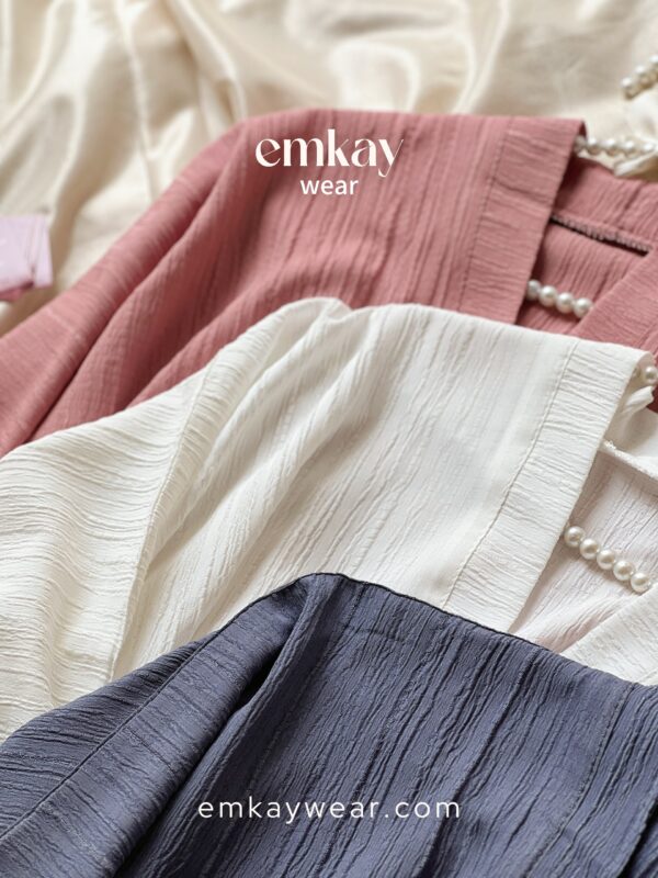 White Crushed Abaya - Image 7