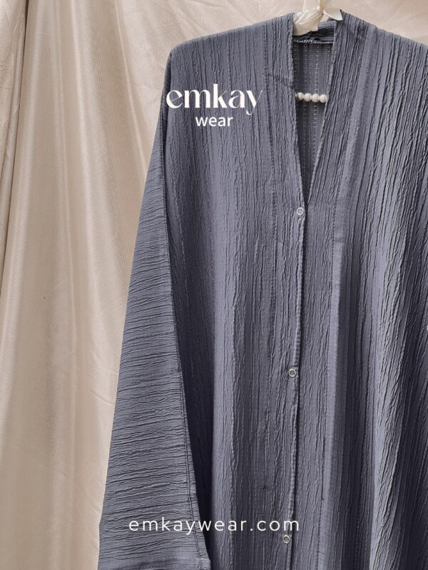 Gray Crushed Abaya - Image 5