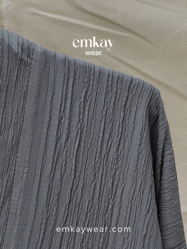 Gray Crushed Abaya - Image 3