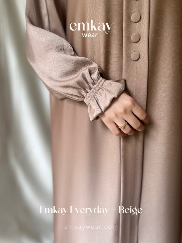 Emkay Everyday - Beige - Image 8