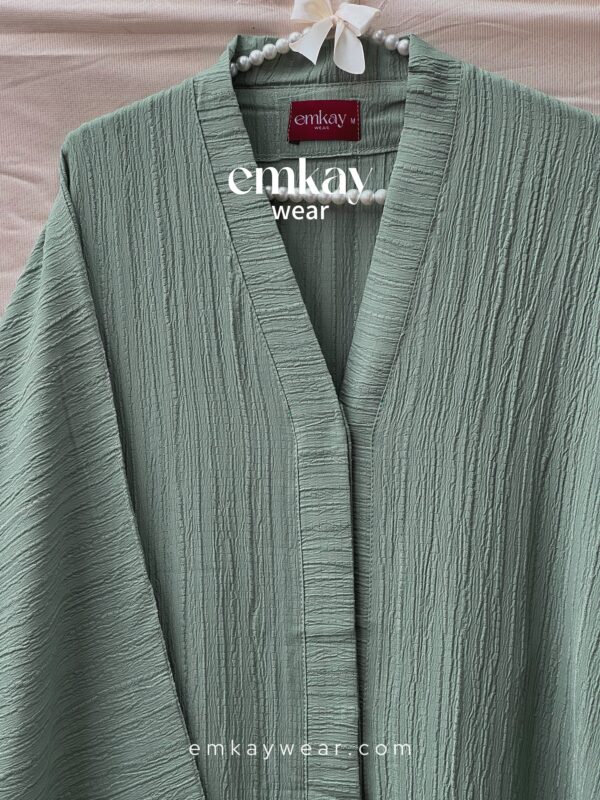 Pistachio Crushed Abaya - Image 7