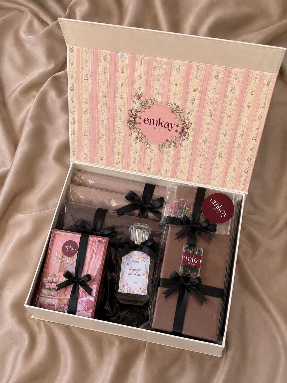 Emkay-luxury-box6 (1)